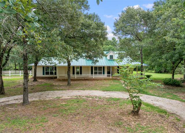 Property at 18768 Dalton Willis Dr Dr, Montgomery, TX 77316, 3 beds, 2 baths