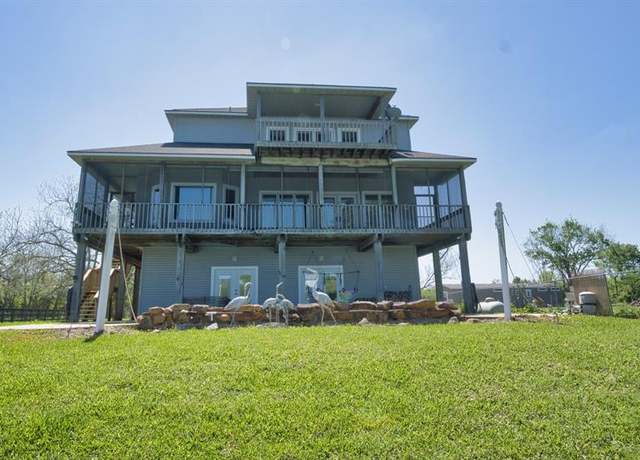 Property at 3054 Fm 2611 Rd, Brazoria, TX 77422, 3 beds, 3 baths