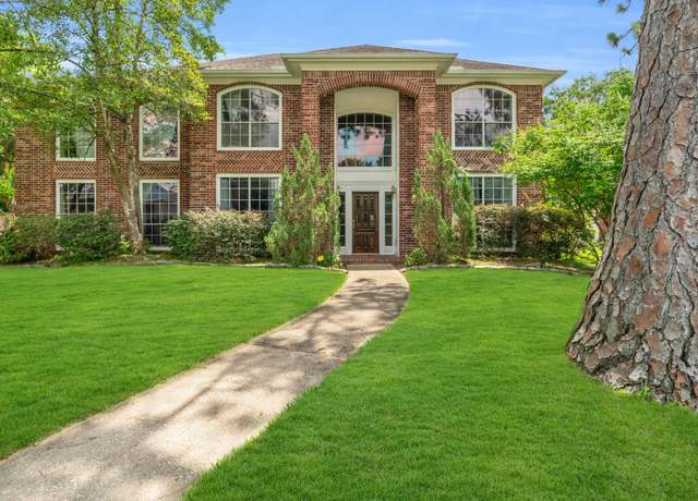 Property at 1022 Pinewood Ln, Seabrook, TX 77586, 5 beds, 3.5 baths