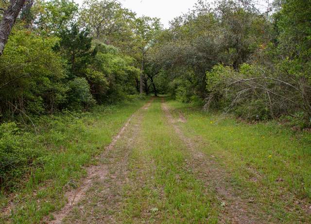 Property at 0 Hickory Pl, Weimar, TX 78962