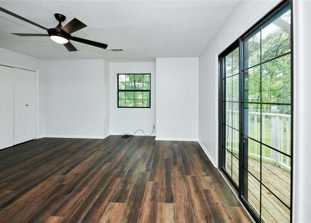 Property at 33319 Lago Vista Real, Magnolia, TX 77355, 3 beds, 2 baths