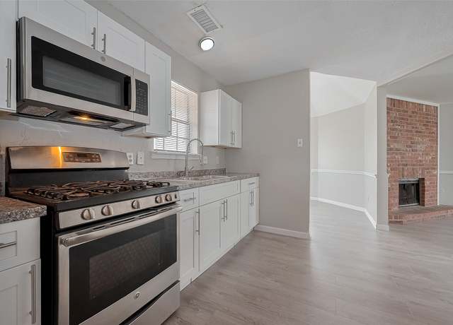 Property at 8621 Rustling Lvs Dr, Houston, TX 77083, 3 beds, 2.5 baths