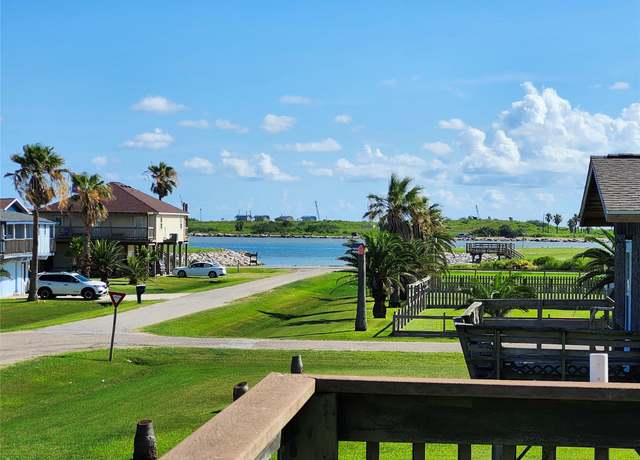 Property at 1206 Middle Dr W, Surfside Beach, TX 77541, 3 beds, 2 baths