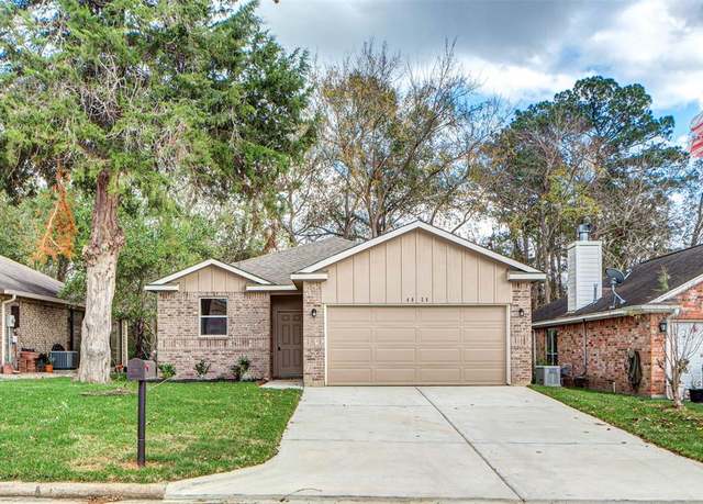 Property at 4926 Pleasure Lake Dr, Willis, TX 77318, 3 beds, 2 baths