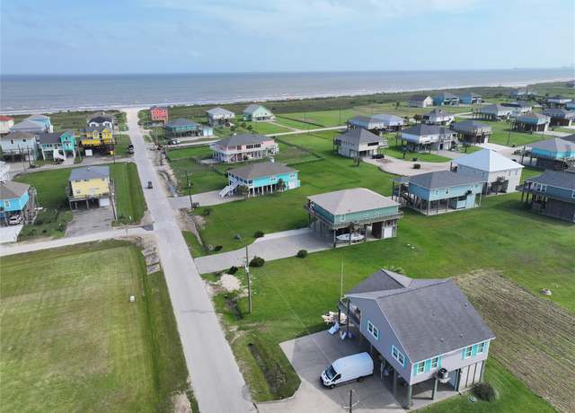 Property at 817 Boyt Rd, Port Bolivar, TX 77650, 3 beds, 2 baths