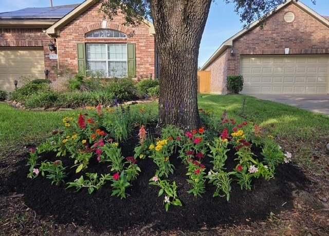 Property at 5227 Sandyfields Ln, Katy, TX 77494, 3 beds, 3 baths