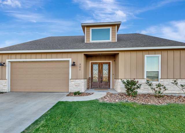 Property at 804 Catclaw Ln, Edna, TX 77957, 5 beds, 3.5 baths
