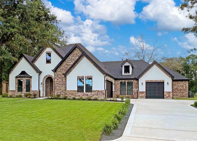 Property at 210 Hogan Ln, Hempstead, TX 77445, 4 beds, 3.5 baths