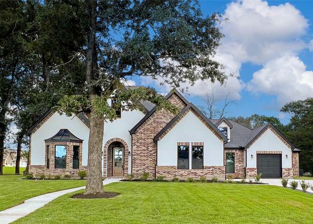 Property at 210 Hogan Ln, Hempstead, TX 77445, 4 beds, 3.5 baths