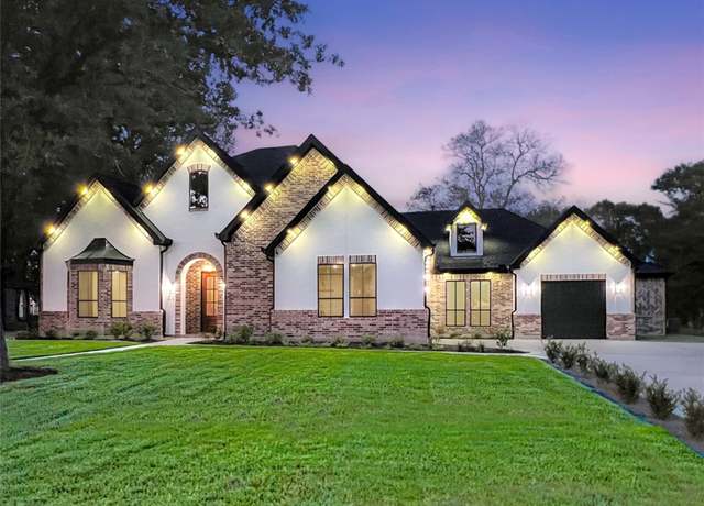 Property at 210 Hogan Ln, Hempstead, TX 77445, 4 beds, 3.5 baths
