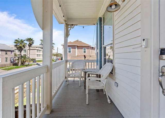 Property at 1611 Avenue N 1/2, Galveston, TX 77550, 2 beds, 1 bath