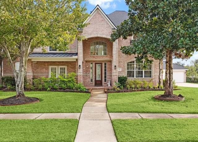 Property at 3505 Parkside Dr, Pearland, TX 77584, 4 beds, 3.5 baths