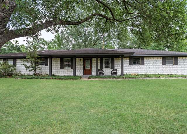 Property at 343 Pinemont Dr, Sour Lake, TX 77659, 3 beds, 2 baths