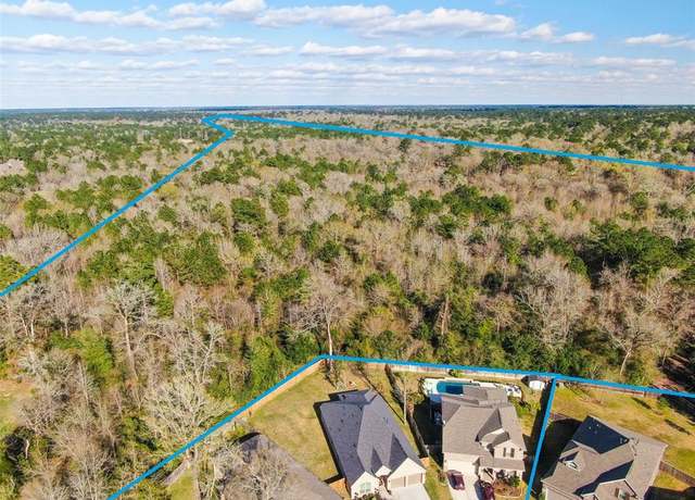 Property at 110 Cadence Ct, Montgomery, TX 77316, 4 beds, 3.5 baths