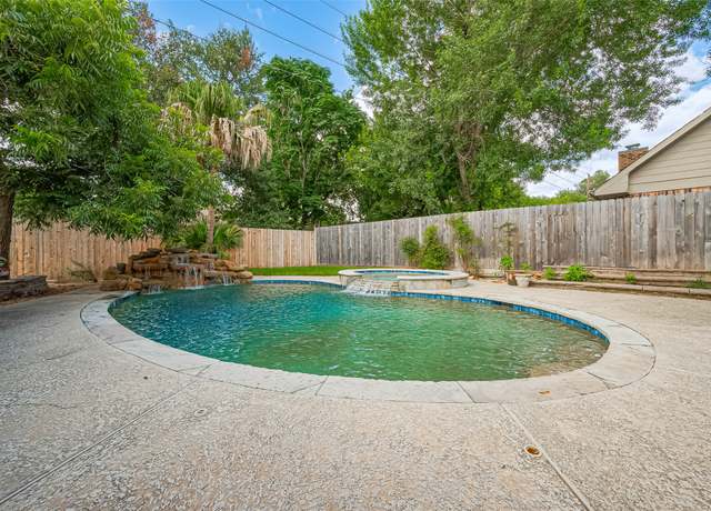 Property at 2307 Country Place Dr, Richmond, TX 77406, 4 beds, 2.5 baths