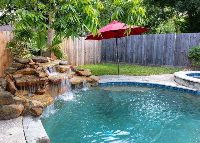 Property at 2307 Country Place Dr, Richmond, TX 77406, 4 beds, 2.5 baths