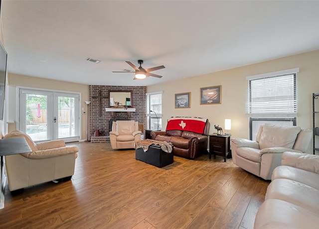 Property at 2307 Country Place Dr, Richmond, TX 77406, 4 beds, 2.5 baths