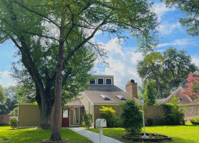Property at 707 Center Hill Dr, Houston, TX 77079, 3 beds, 2 baths