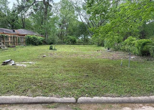 Property at 1311 N Blair Ave, Cleveland, TX 77327