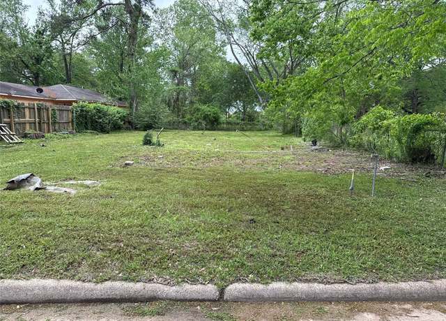 Property at 1311 N Blair Ave, Cleveland, TX 77327