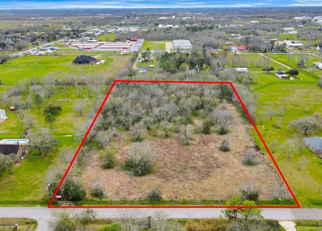 Property at 101 Westfield Ln, Friendswood, TX 77546