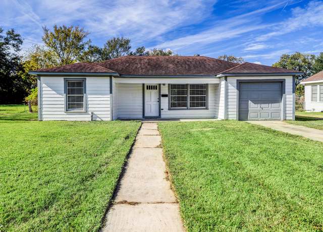 Property at 2003 Amelia St, Baytown, TX 77520, 2 beds, 1 bath