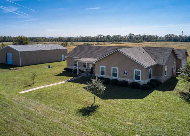 Property at 33447 Baethe Rd, Waller, TX 77484, 3 beds, 3 baths