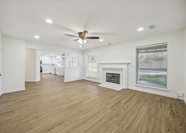 Property at 18035 Berry Branch Dr, Houston, TX 77084, 4 beds, 2.5 baths
