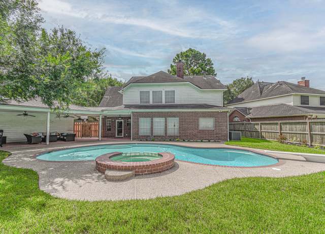 Property at 12518 Cranes Park St, Tomball, TX 77377, 4 beds, 3.5 baths