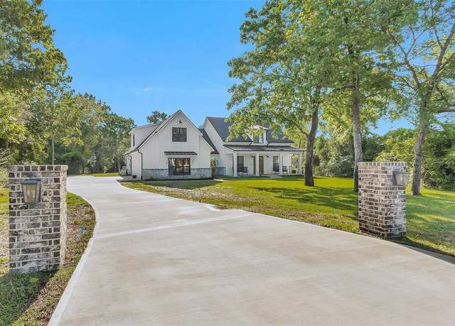 Property at 11799 N Peppertree Loop, Montgomery, TX 77356, 4 beds, 4.5 baths