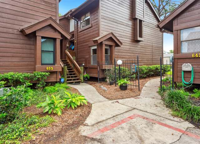 Property at 645 Davis Rd, League City, TX 77573, 2 beds, 2 baths