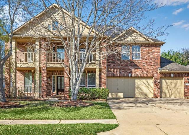 Property at 11405 Starlight Bay St, Pearland, TX 77584, 5 beds, 3.5 baths
