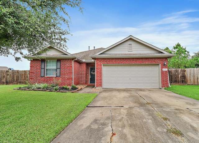 Property at 5131 Creekside Ave, Baytown, TX 77523, 3 beds, 2 baths