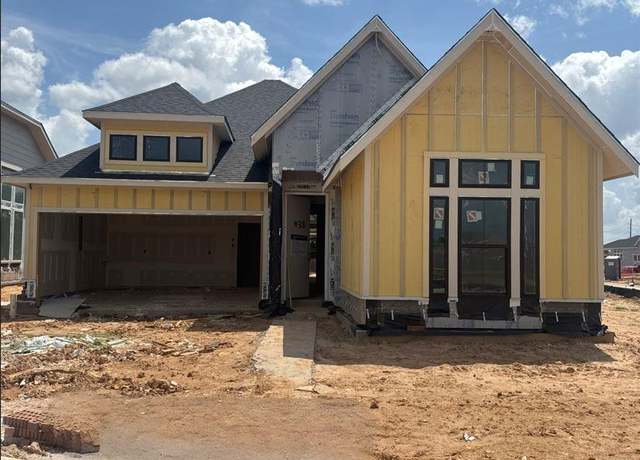 Property at 438 Silver Moon Way, Katy, TX 77493, 4 beds, 3 baths