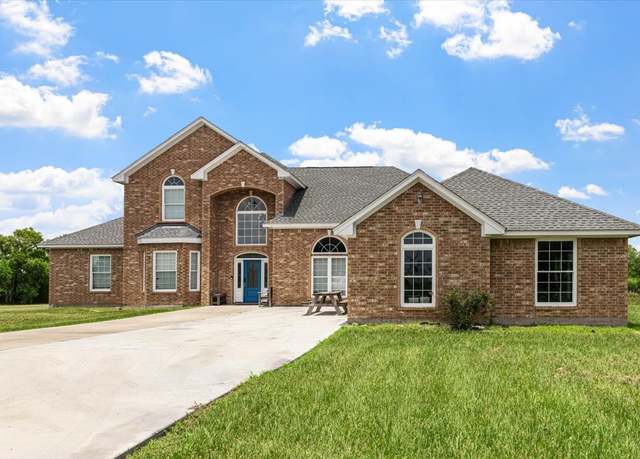 Property at 20012 Fm 523, Angleton, TX 77515, 6 beds, 5 baths