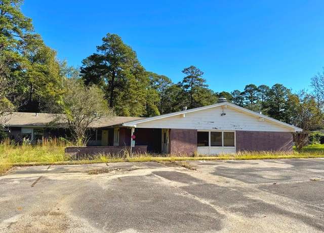 Property at 350 Springhill St, Jasper, TX 75951