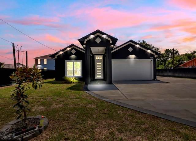 Property at 9414 Shady Dr, Houston, TX 77016, 3 beds, 3 baths