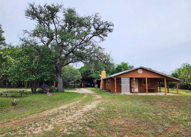 Property at 1177 Old Hondo Hwy, Bandera, TX 78003, 3 beds, 2 baths