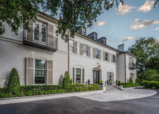 Property at 1069 Kirby Dr, Houston, TX 77019, 5 beds, 7.5 baths