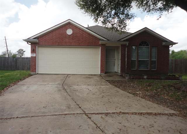 Property at 9150 Martin Heights Dr, Houston, TX 77031, 3 beds, 2 baths