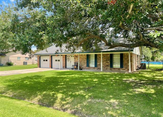 Property at 63 Ivy Ct, Jones Creek, TX 77541, 3 beds, 2 baths