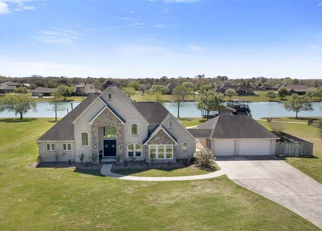 Property at 210 Lago Circle Dr N, Santa Fe, TX 77517, 5 beds, 3 baths