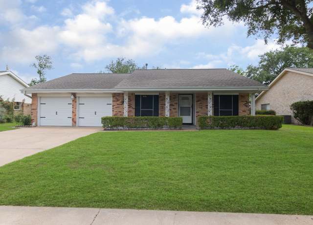 Property at 9259 Theysen Dr, Houston, TX 77080, 3 beds, 2 baths