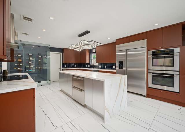Property at 14919 Woodthorpe Ln, Houston, TX 77079, 4 beds, 4 baths