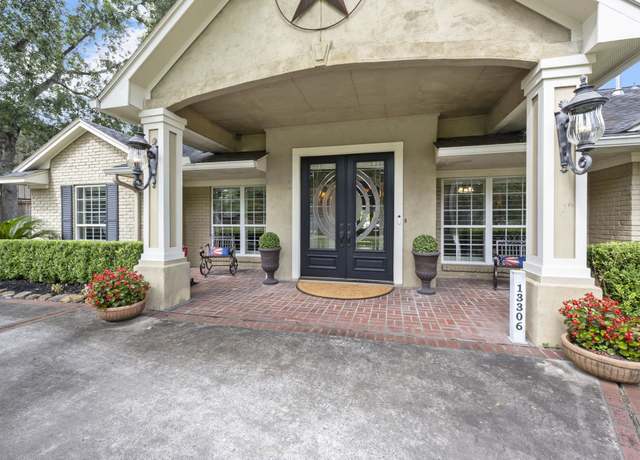 Property at 13306 Boca Raton Dr, Houston, TX 77069, 3 beds, 3 baths