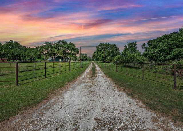 Property at 9393 Locke Rd, Bryan, TX 77808, 4 beds, 3.5 baths