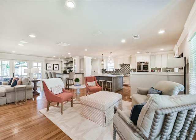 Property at 4515 Nenana Dr, Houston, TX 77035, 5 beds, 3 baths