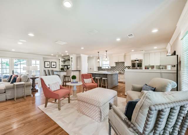 Property at 4515 Nenana Dr, Houston, TX 77035, 5 beds, 3 baths