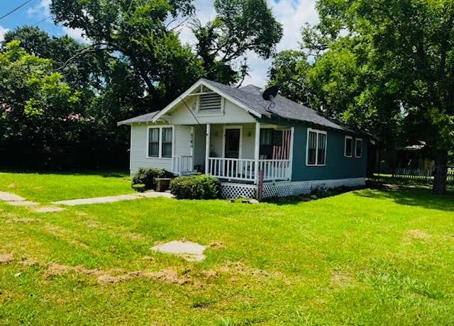 Property at 17066 State Highway 36 S, Somerville, TX 77879, 2 beds, 1 bath