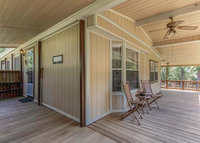 Property at 101 Tall Timbers St, Huntsville, TX 77320, 4 beds, 2 baths